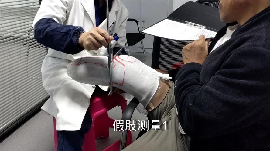 卧式雕刻机